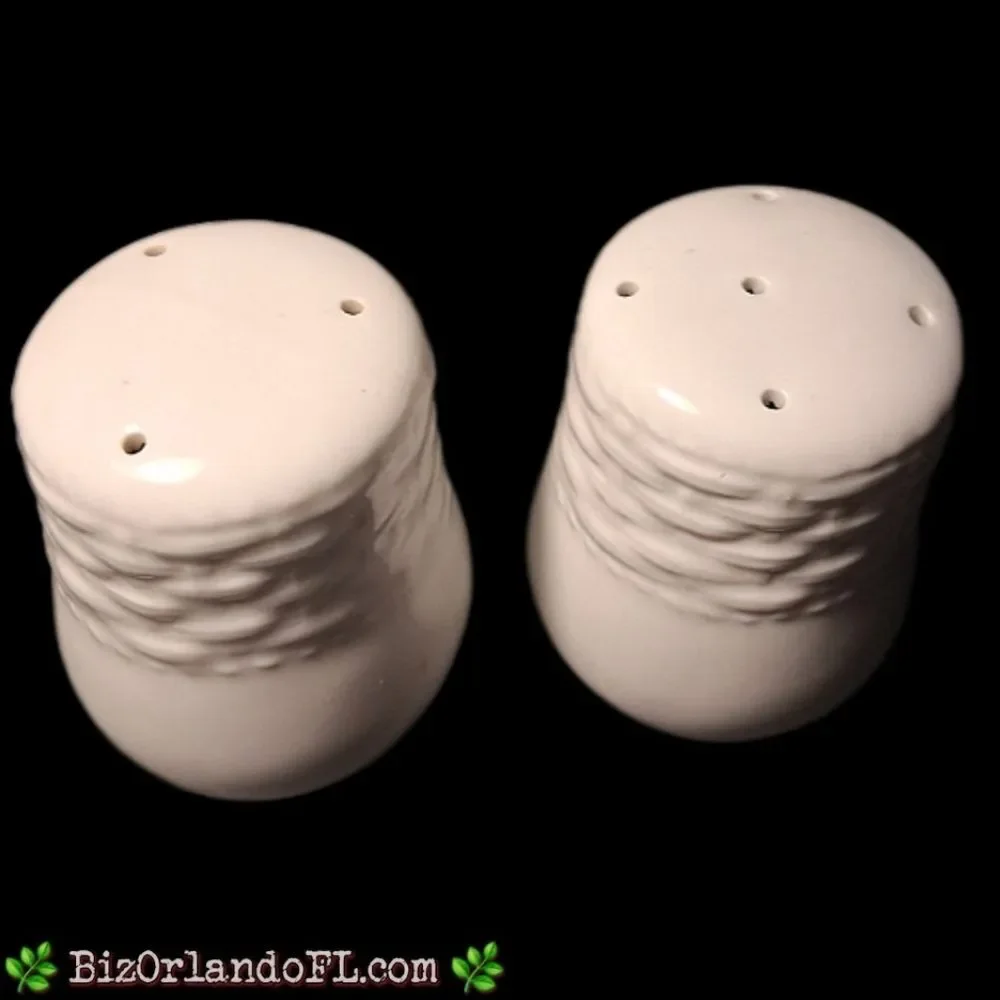 VINTAGE: Gibson Designs Sarasota Salt & Pepper Shakers Embossed Basketweave RARE